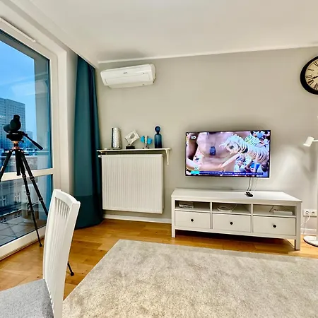 Lejlighed Smyk Wifi 1gbs 70tv Max Appletv Netflix Warszawa