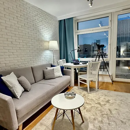 Lejlighed Smyk Wifi 1gbs 70tv Max Appletv Netflix Warszawa