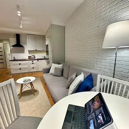 Apartment Smyk Wifi 1gbs 70tv Max Appletv Netflix Warsaw