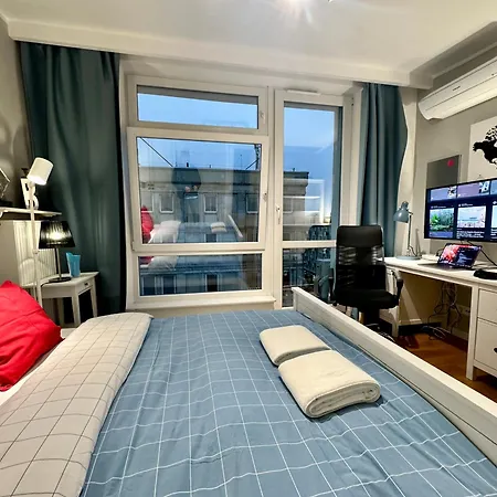 Smyk Wifi 1gbs 70tv Max Appletv Netflix Varşova