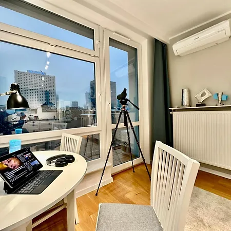 Smyk Wifi 1gbs 70tv Max Appletv Netflix Apartment